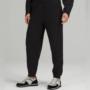 Lululemon Braided Detail High-Rise Jogger in Black | 16 | GUC